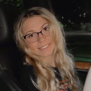 Meet your Posher, Emma